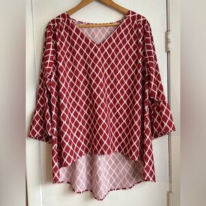 Red and White Trellis Pattern Tunic Top
